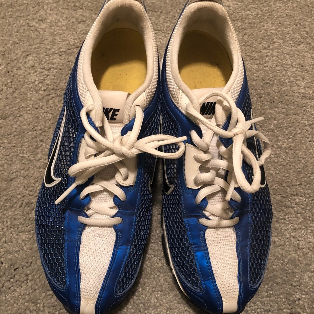 Like new nike shoes